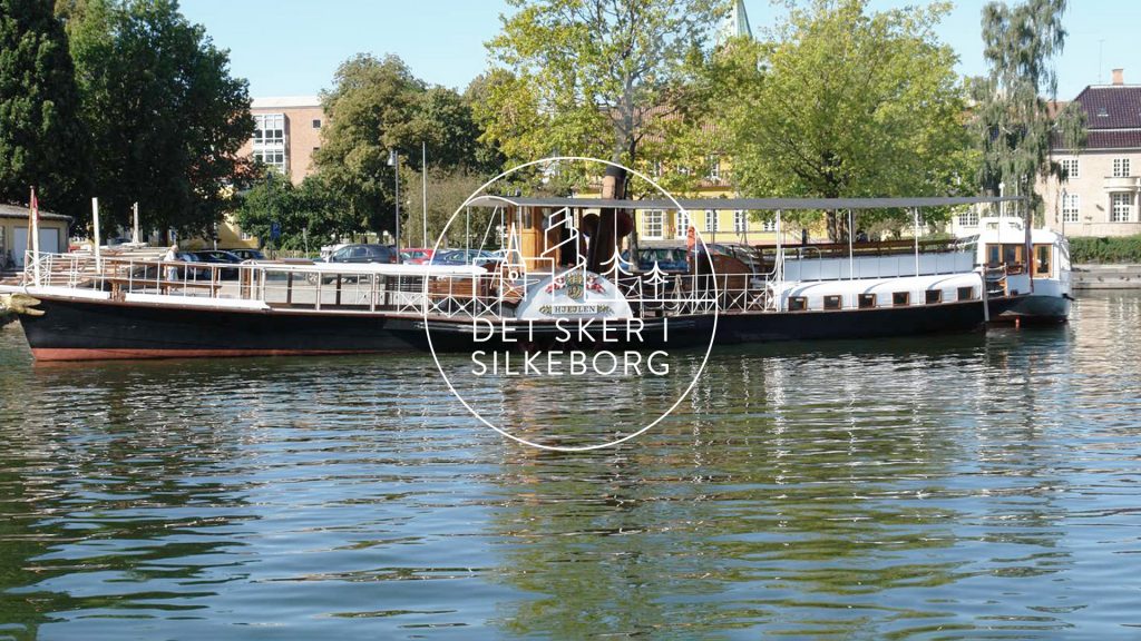 Hjejlen liggende i Silkeborg Havn